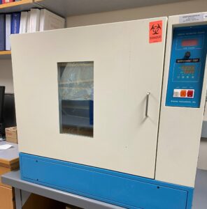 GYROMAX 737 orbital shaker incubator