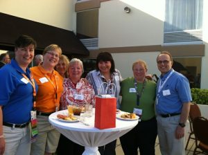 School of Pharmacy alumni joined Dean Jeanette Roberts (third from right) for conversation and updates.