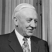 portrait of Oscar Rennebohm