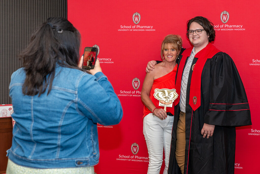 Graduated student with their mother