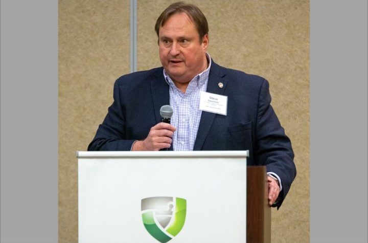 Dean Steven Swanson speaking at the 2018 PSW Annual Meeting