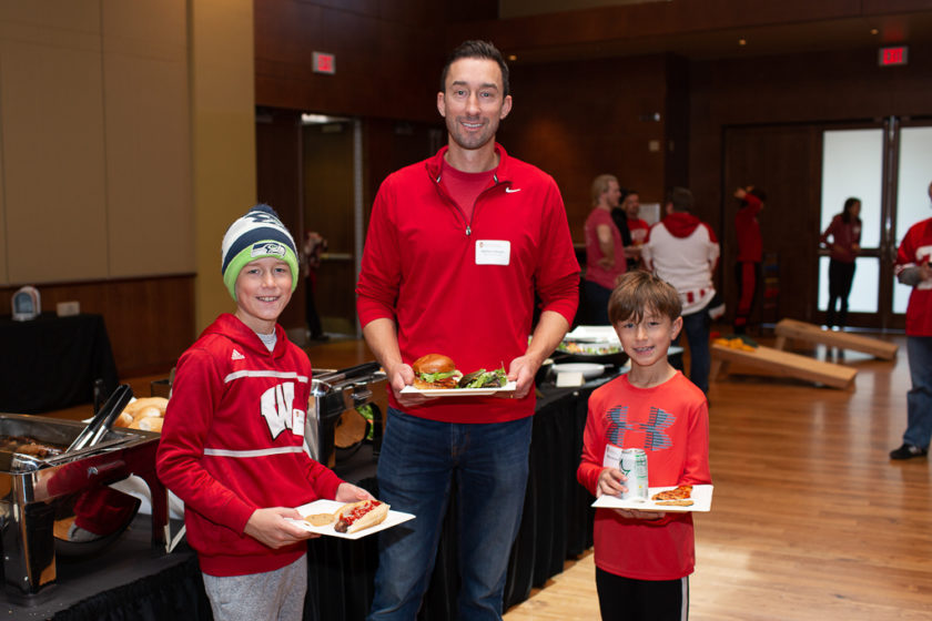 Alumni at the 2019 Tailgate